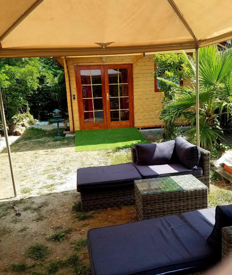 Normandy Cottage Gagny Bagian luar foto