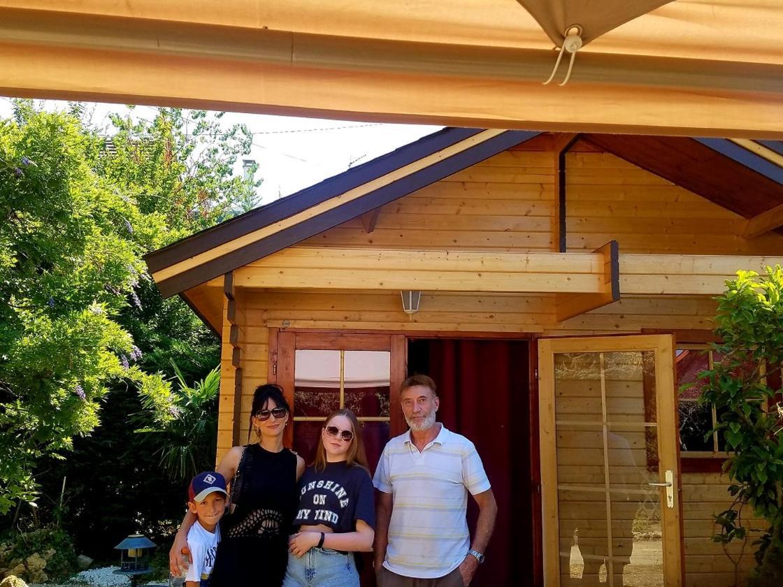 Normandy Cottage Gagny Bagian luar foto