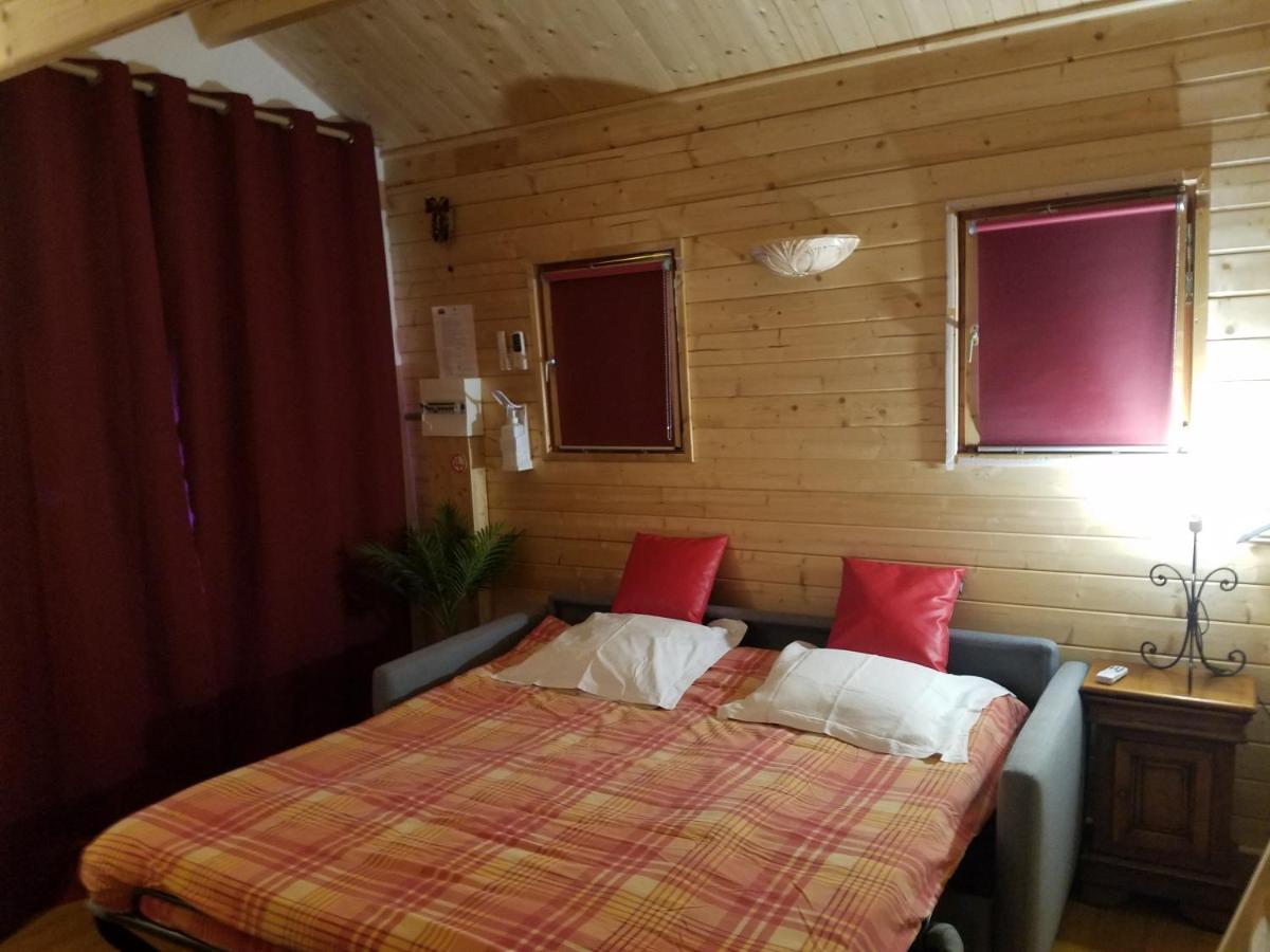 Normandy Cottage Gagny Bagian luar foto